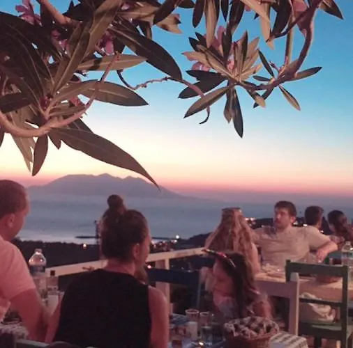 Dimitri Ada Evi & Restaurant 3*