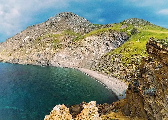 Dimitri Ada Evi & Restaurant İmroz